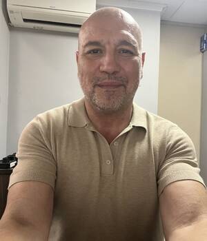 José