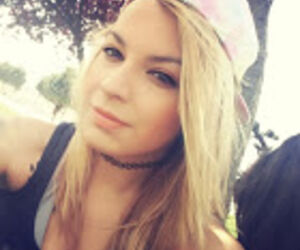 Lara28