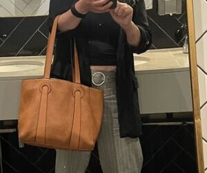 María