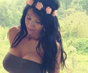 Tania