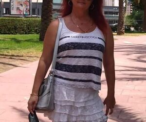 angela