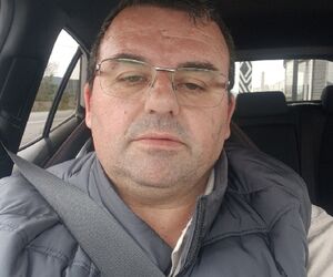 José