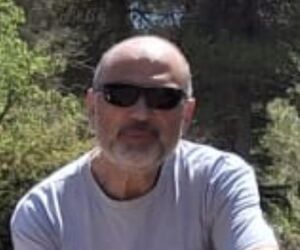 Tomás