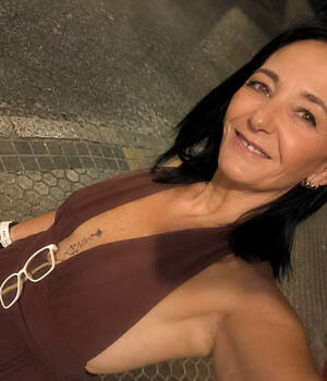 Kiola