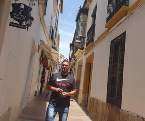 Carlos H