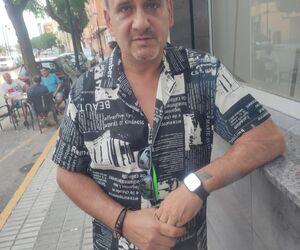 José