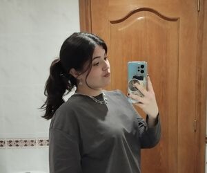 María