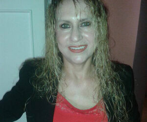 Luz C.