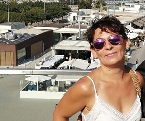 Rosa Ana  rubi