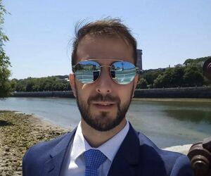 Victor