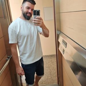 Victor