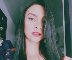 lara fernandez