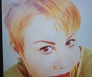 María