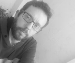 Tomás