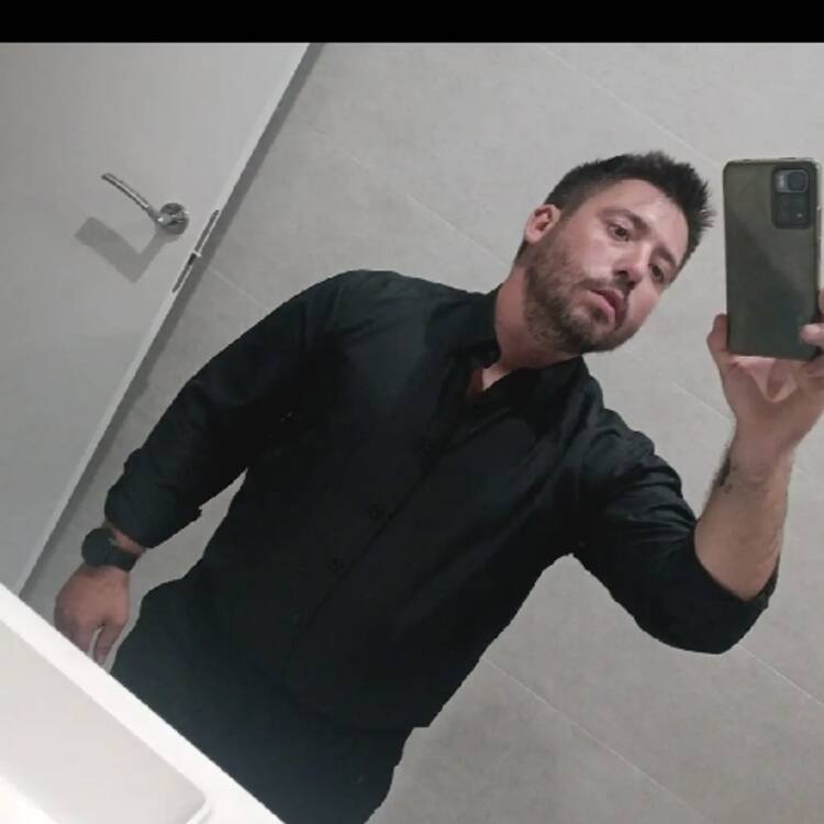 Foto de perfil de Carlos Garcés Moya