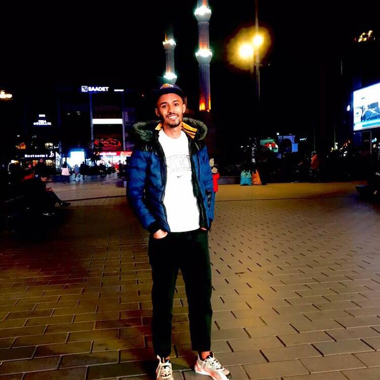 Foto de perfil de Yassine