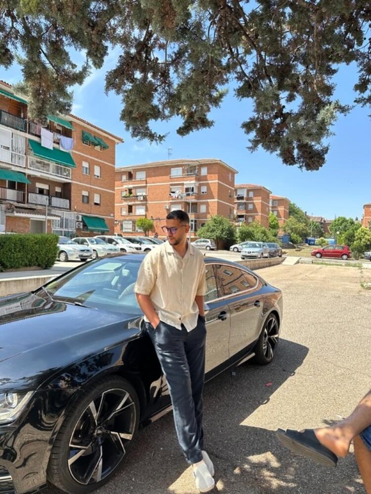 Foto de perfil de Oussama