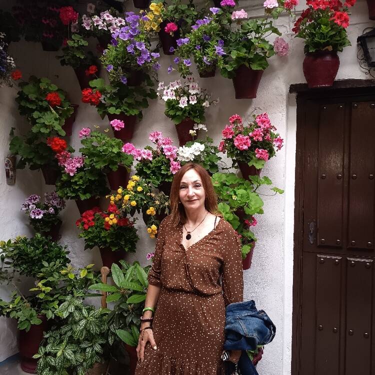 Foto de perfil de CHARO