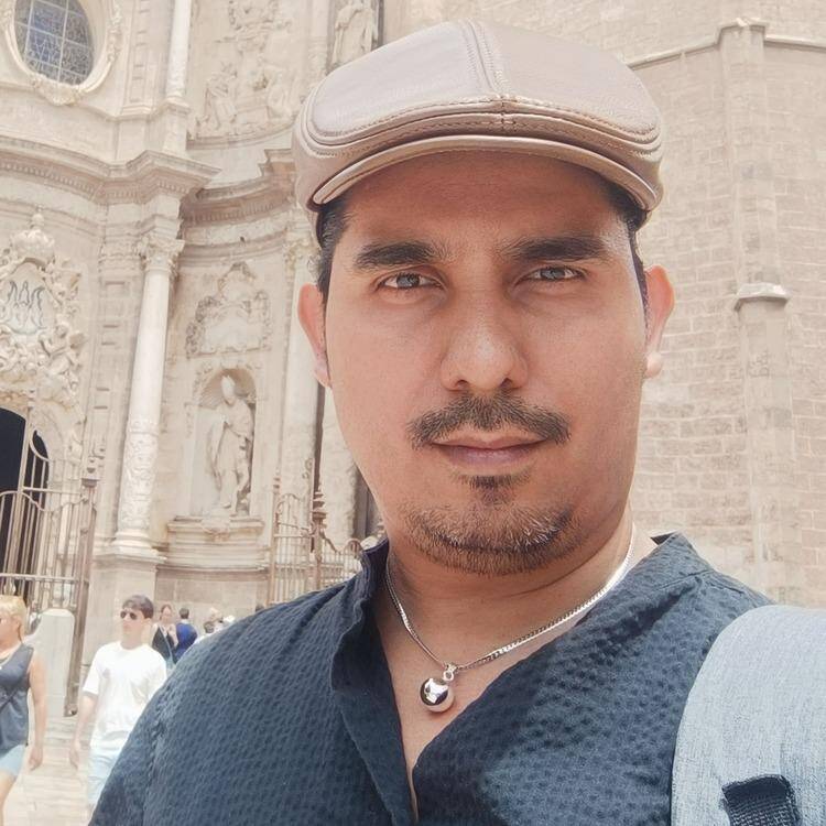 Foto de perfil de Arturo Paredes